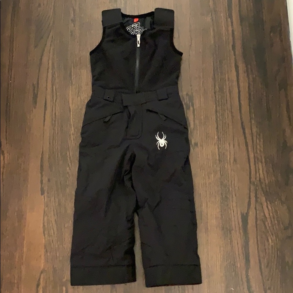 Sz 4 Spyder black ski bib - like new!
